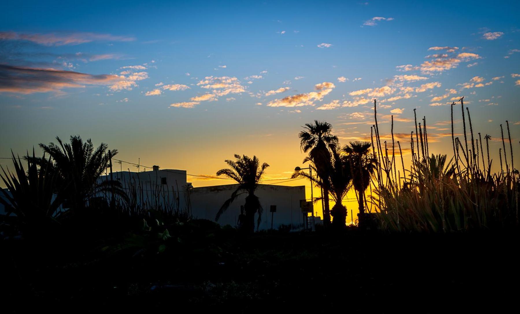 Volcanokite Apartments Famara Exterior photo
